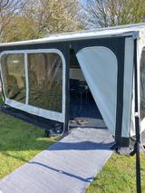 Hobby 545 KMF de Luxe mit Zubehör Markise Fahrradträge - Separate Dusche Wohnwagen Mit