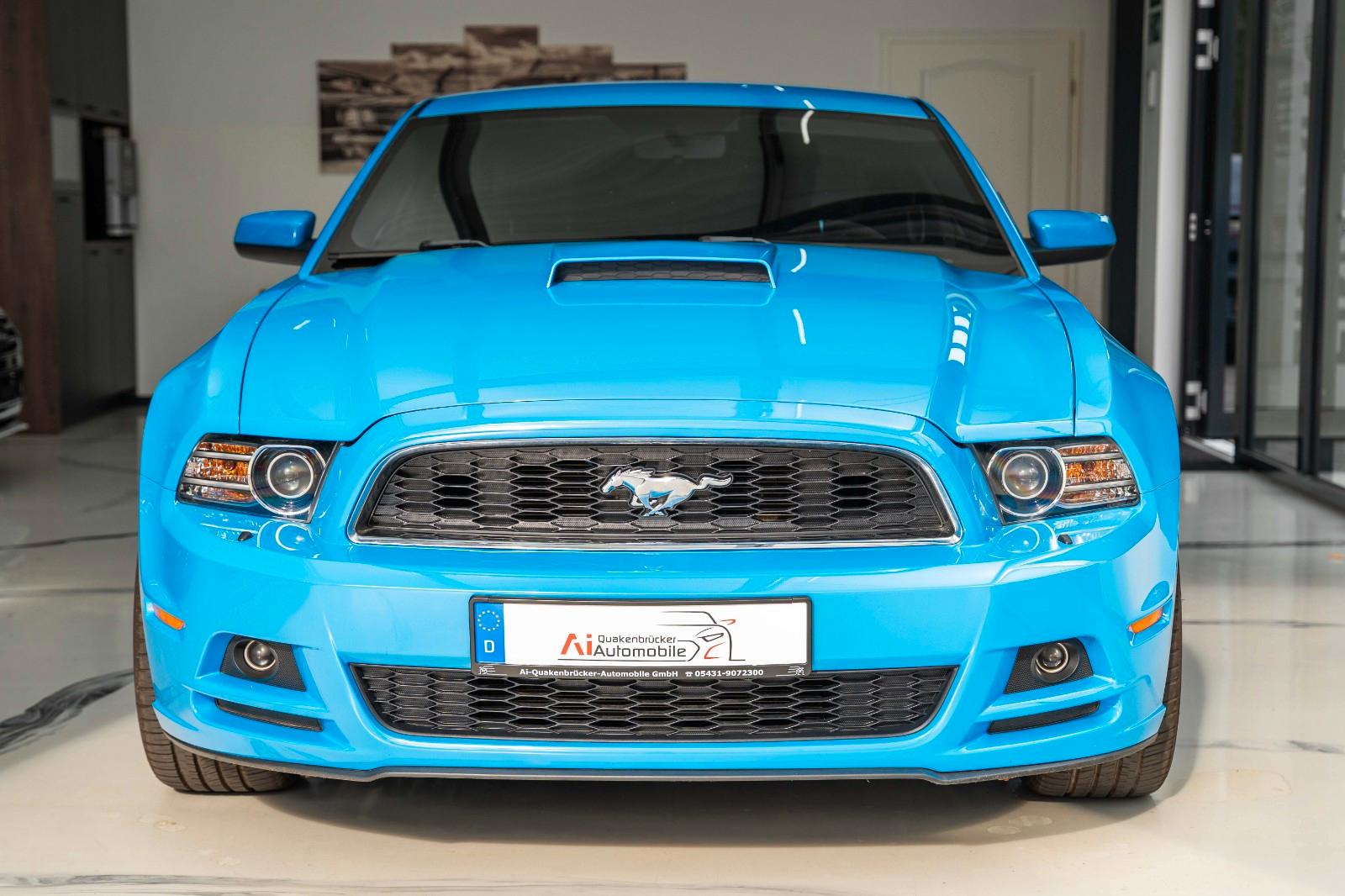 Ford Mustang 3,7 V6 LEDER XENON CARBON TOP