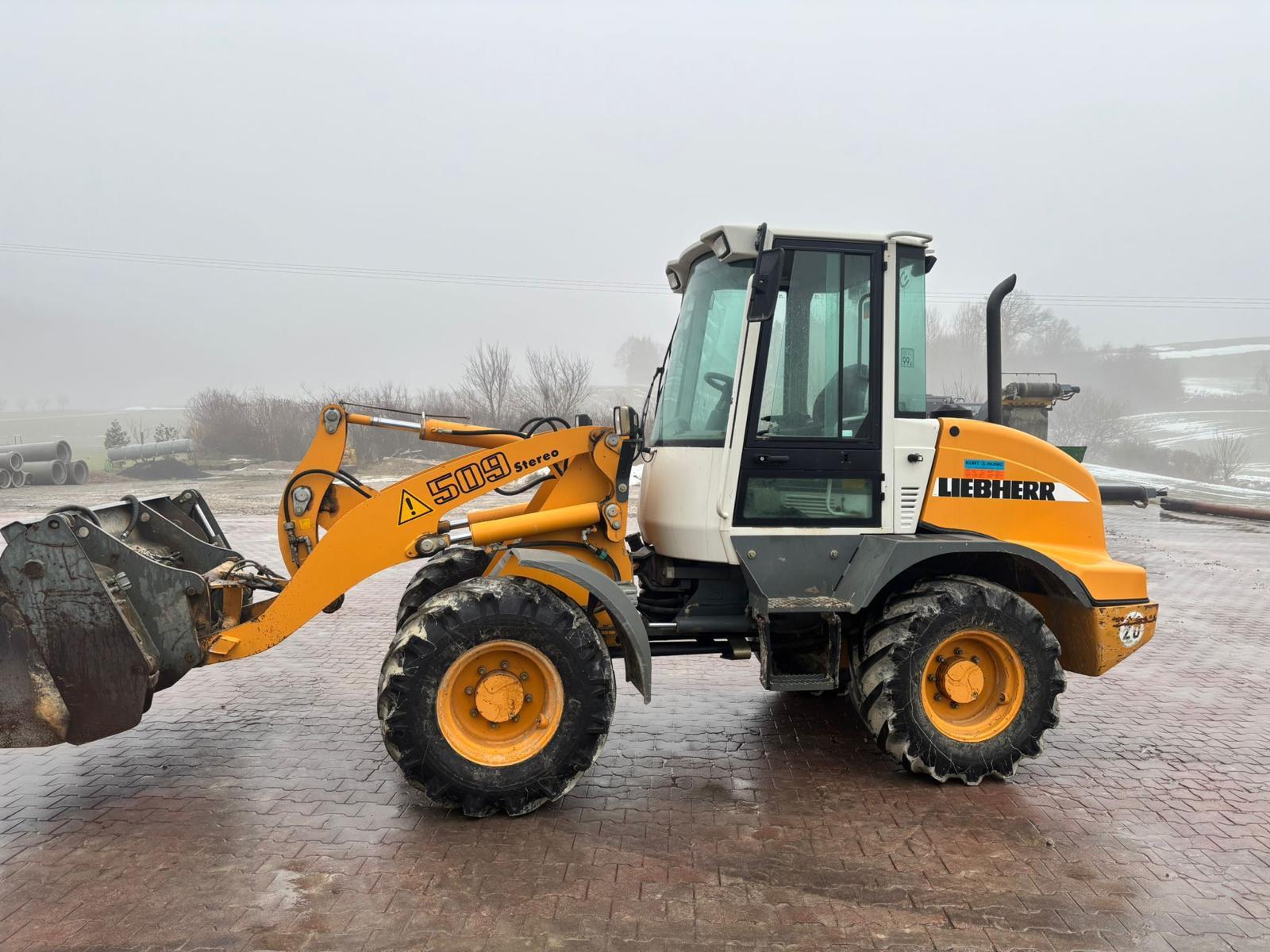 Liebherr L 509 Stereo