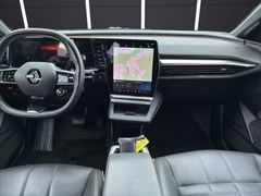 Renault Megane E-Tech EV60 220 Iconic (60 kWh)