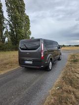 Ford Tourneo Custom L2 Titanum Navi Leder Kamera - Ford: Firmenfahrzeug