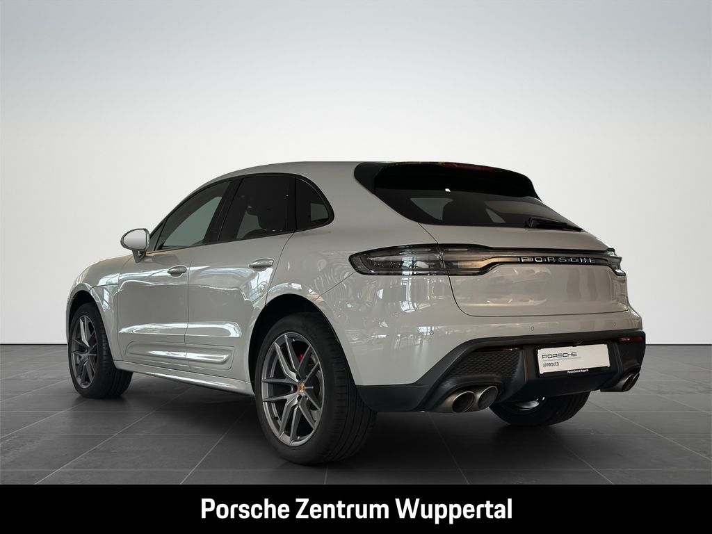 PORSCHE Macan 2023