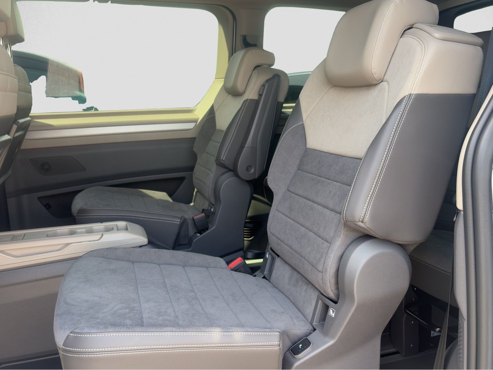 Volkswagen T7 Multivan - Bild 9