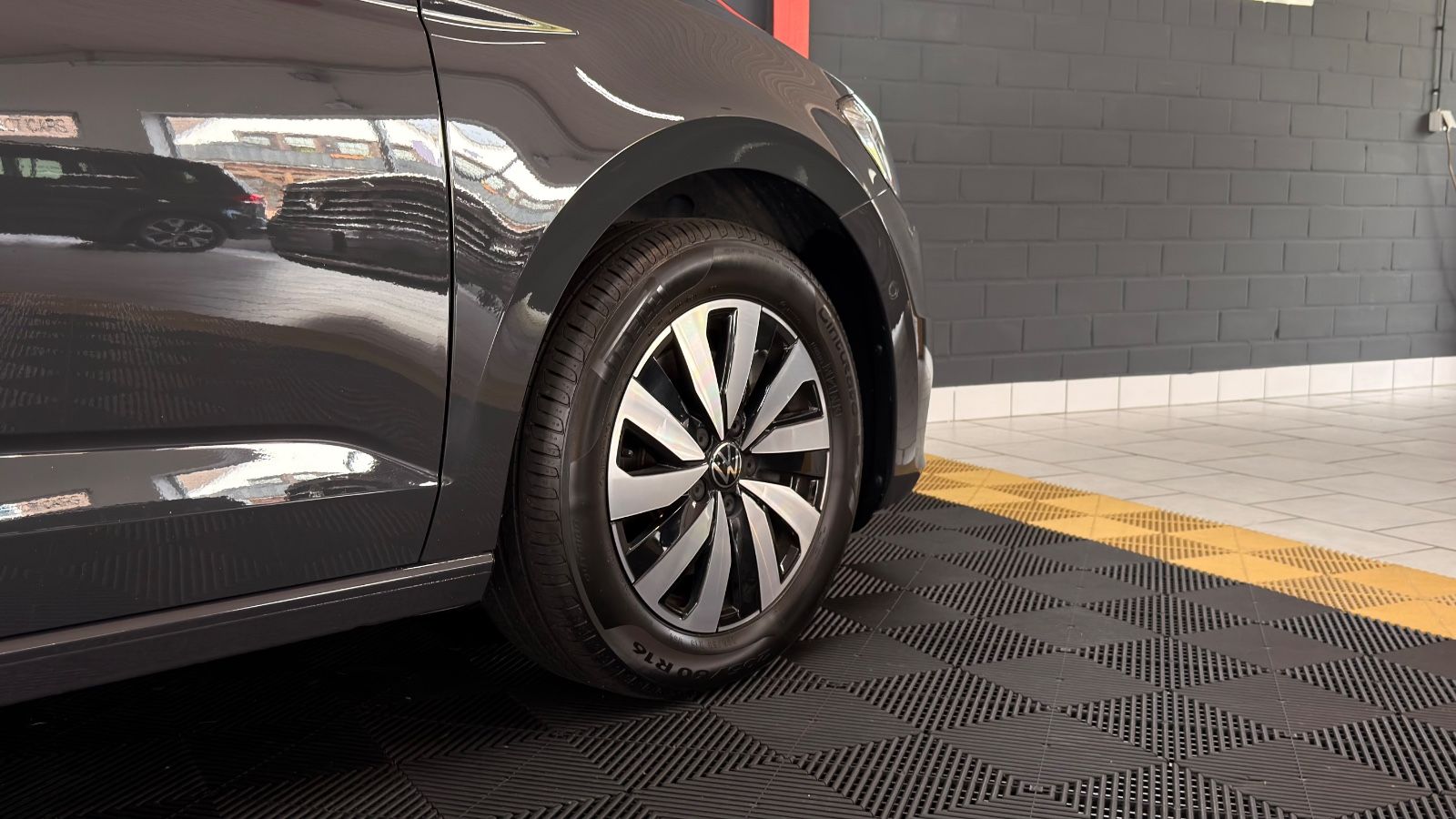 VW Touran Touran Comfortline AHK|Dynaudio|7-Sitzer|Kamera Vorschau 25