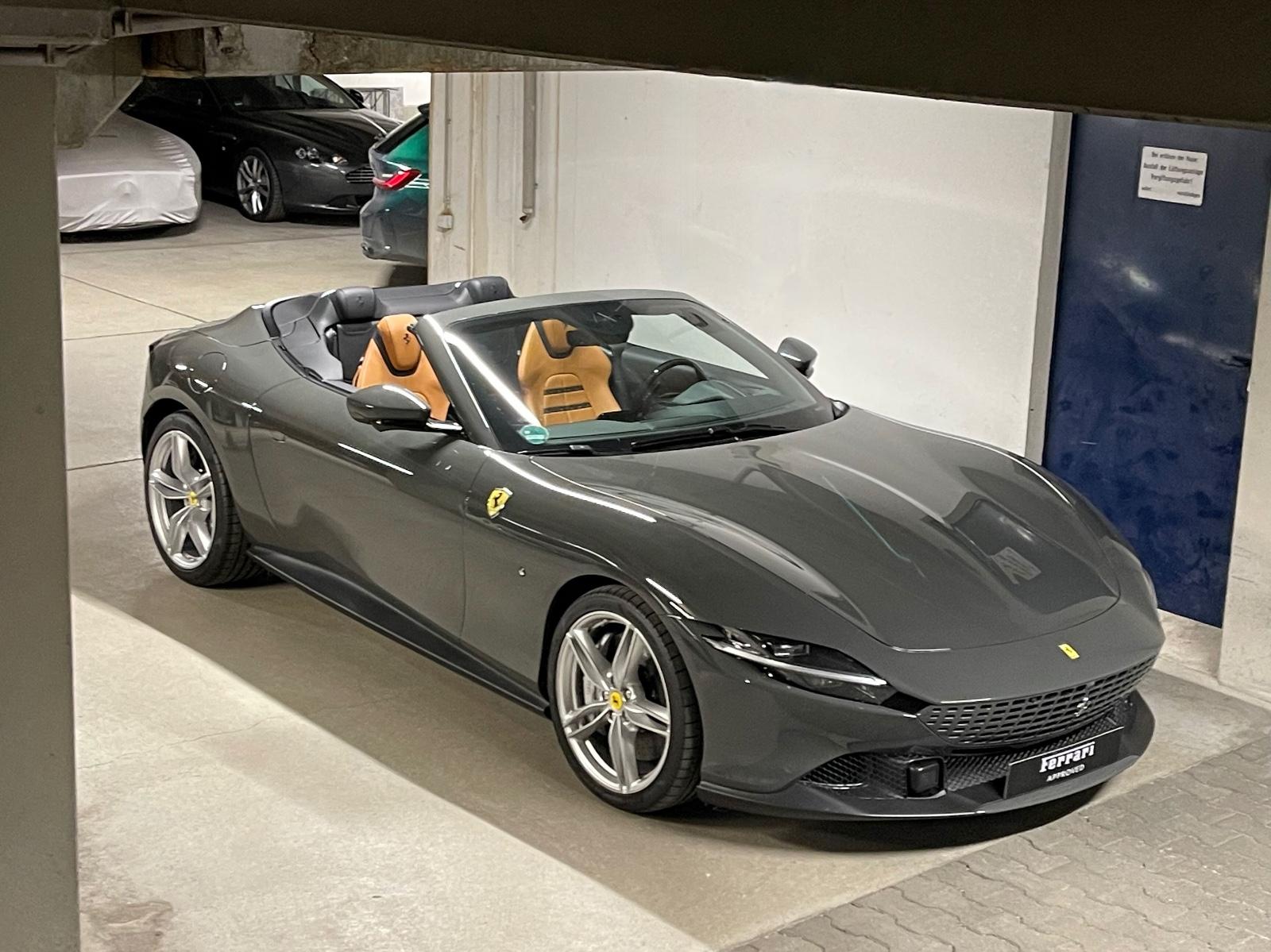 Ferrari Roma Spider*Grigio Scuro*Daytona Sitzdesign*2025