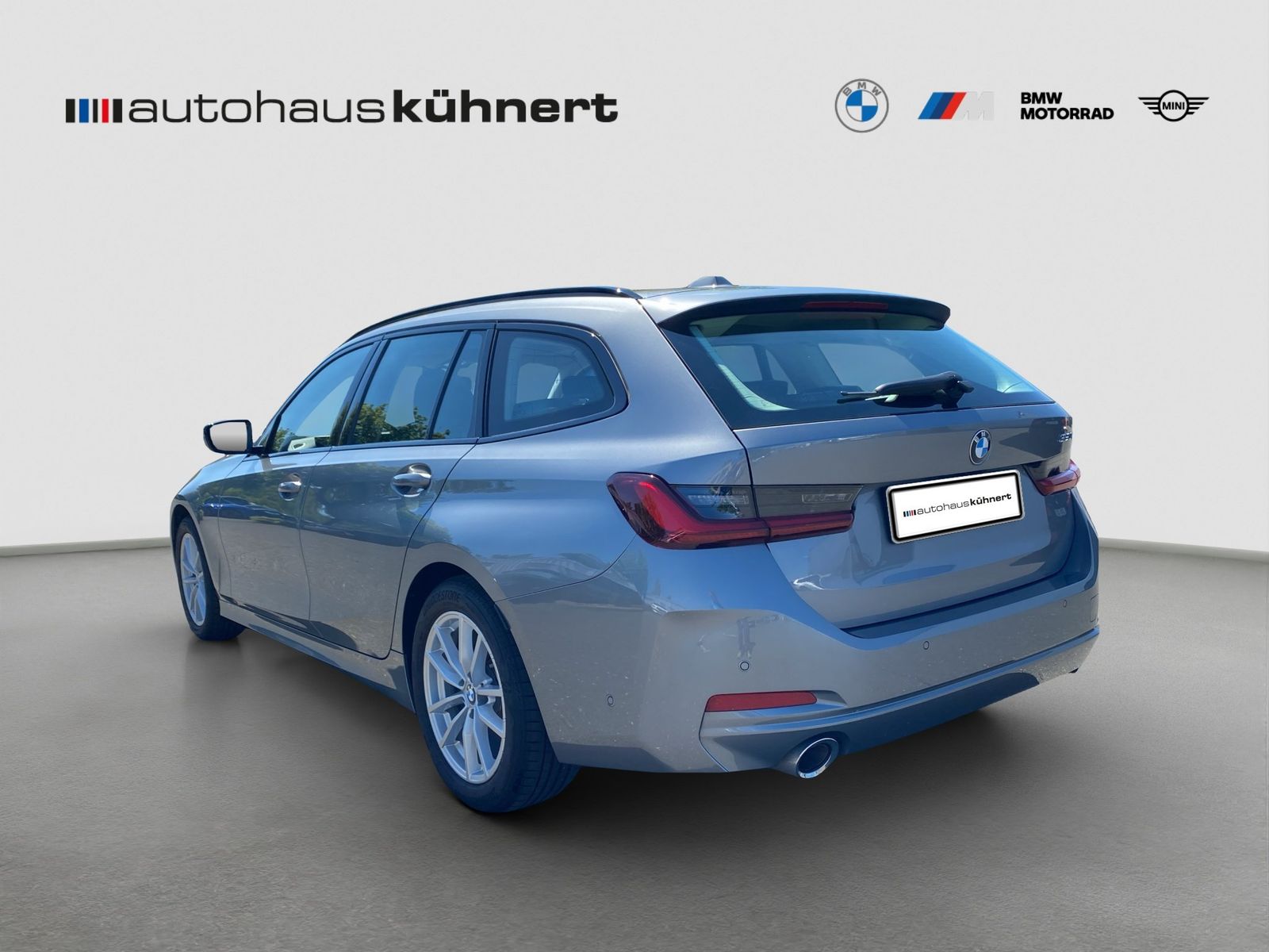 BMW 320d Touring ACC LED PanoSD SpurAss AHK HiFi RFK foto 5