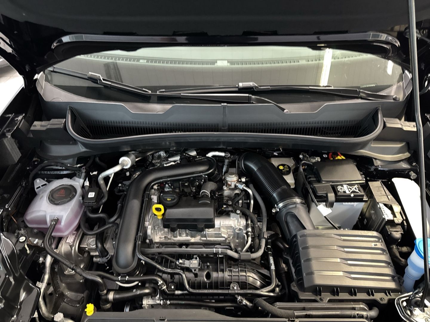 Fahrzeugabbildung Volkswagen T-Cross 70 kW 1.0 TSI Digitales Cockpit LED ACC