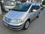 Volkswagen Sharan Zahnriem neu/automatik/schwenk-Hubsitzen - gebrauchte VW Sharan aus dem Jahr 2004