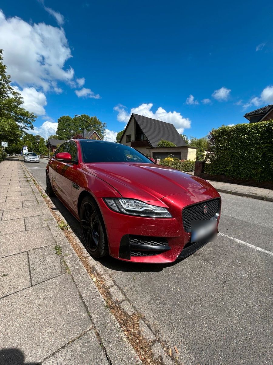 JAGUAR XF