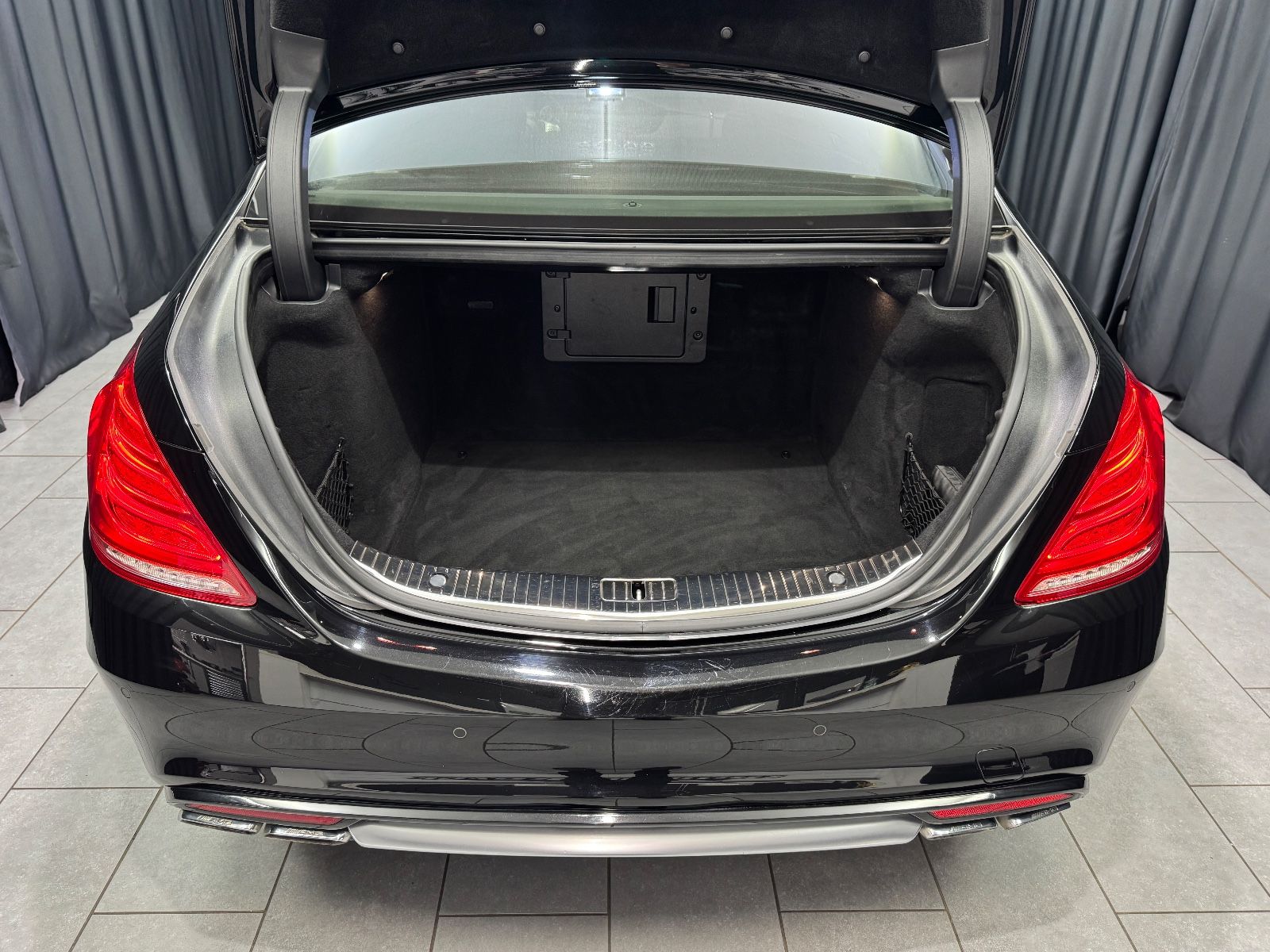 Fahrzeugabbildung Mercedes-Benz S 63 AMG 4Matic L|AMG DRIVERS|LANG|TV|VOLL