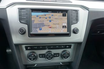 Volkswagen Passat Variant - 11