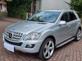Mercedes-Benz ML 320 CDI 4MATIC  AMG-Sportpaket - Mercedes-Benz ML 320: Cdi
