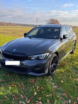 BMW 320d Touring M/HeadUP/Pano/ TÜV+Service NEU - BMW 320: Leder, Standheizung
