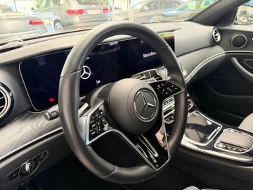 Mercedes E 200 - 7