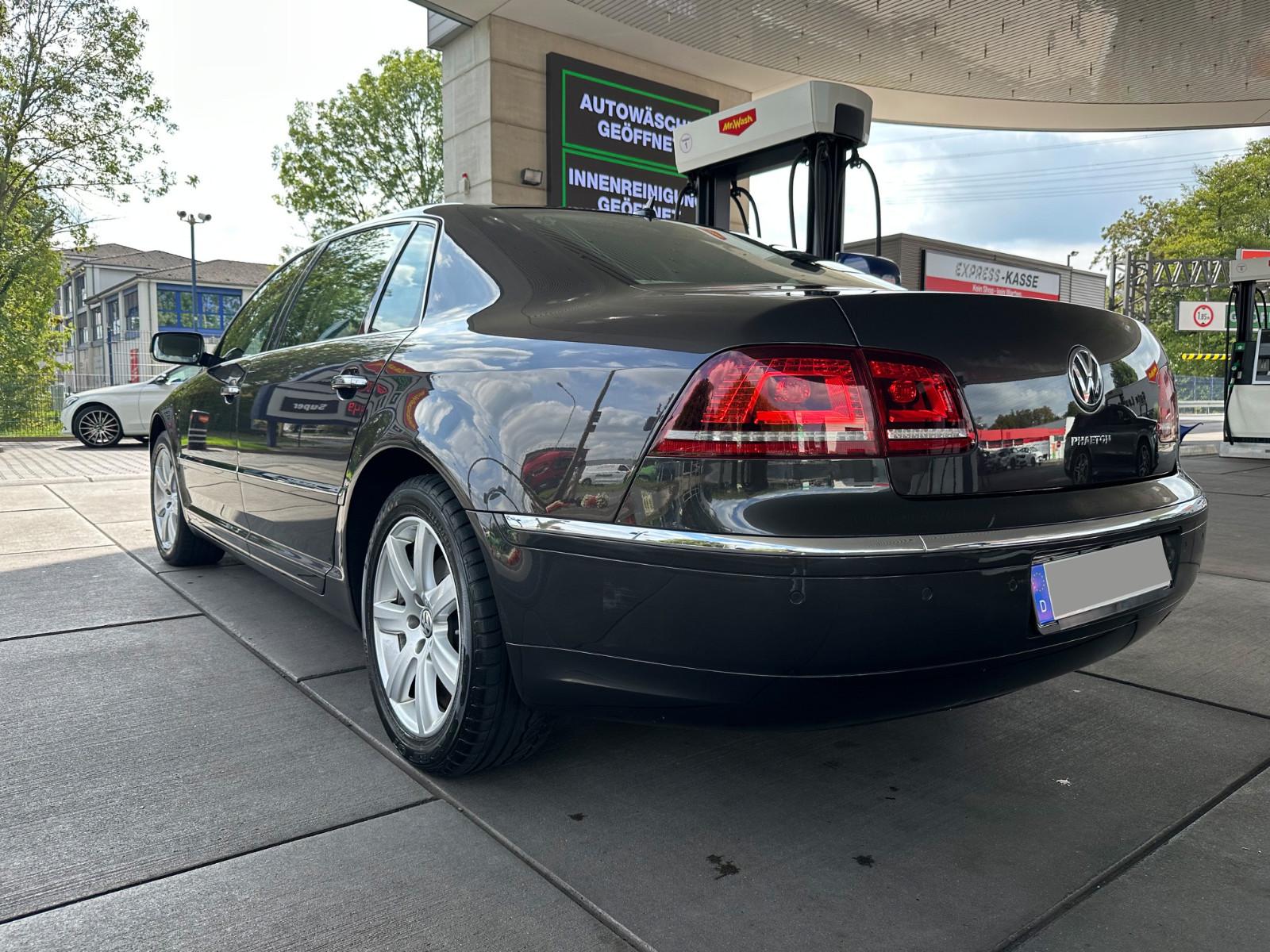 Volkswagen Phaeton 3.0 V6 TDI lang 4MOT. Tiptronic 4-Si...