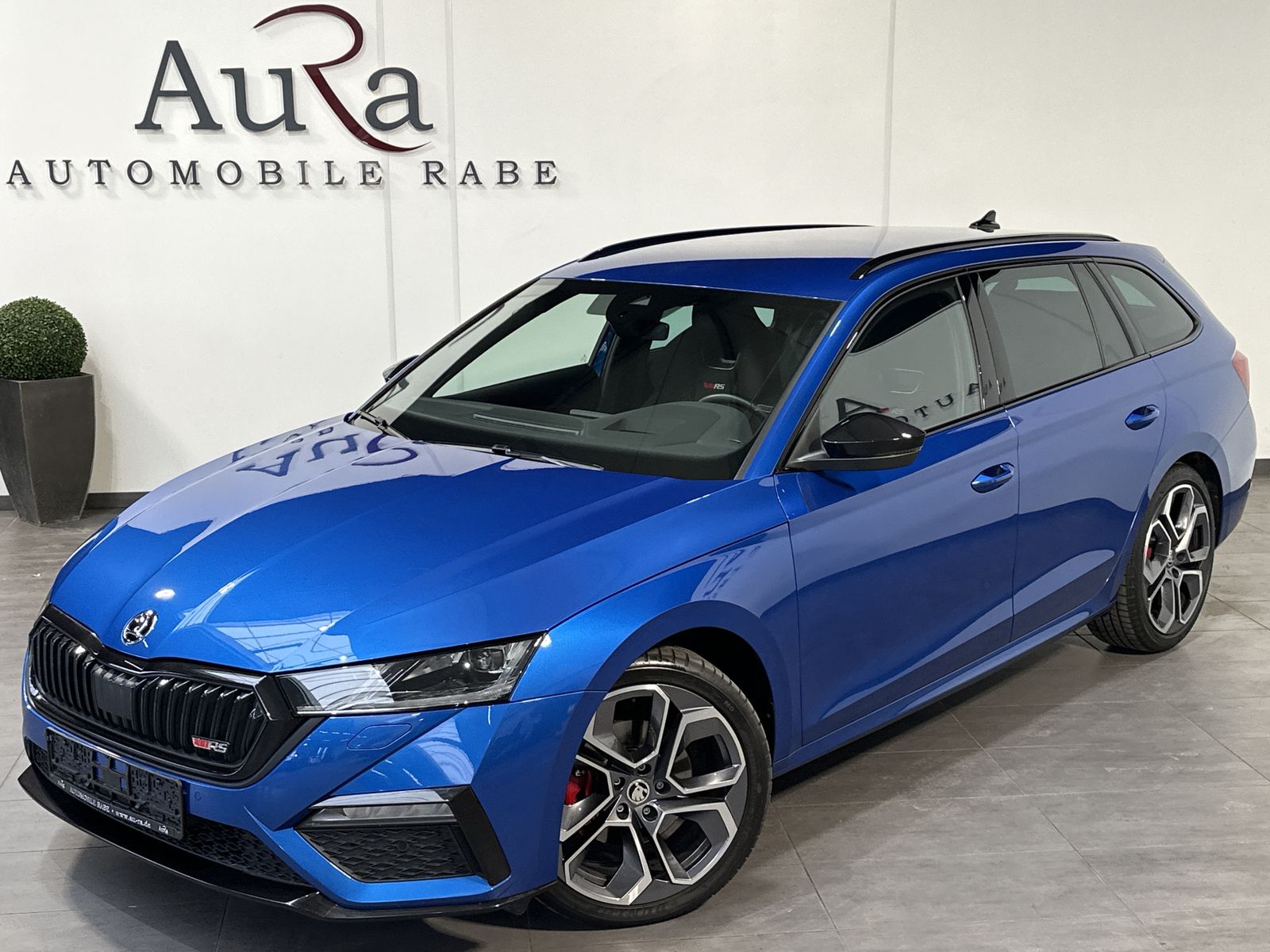 Fahrzeugabbildung SKODA Octavia Combi RS Challenge NAV+LED+VCOCK+KAM+AHK