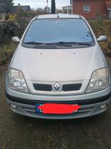 Renault Megane Scenic - Renault Megane mit Benzin-Antrieb: Van