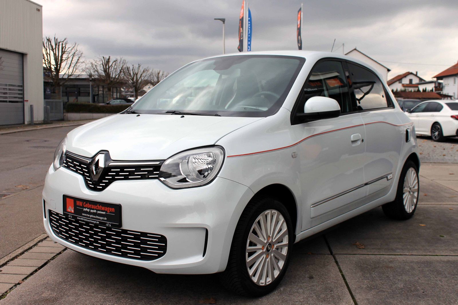 Fahrzeugabbildung Renault Twingo Vibes Electric 21kWh KAM PDC SHZ KLIMA BT