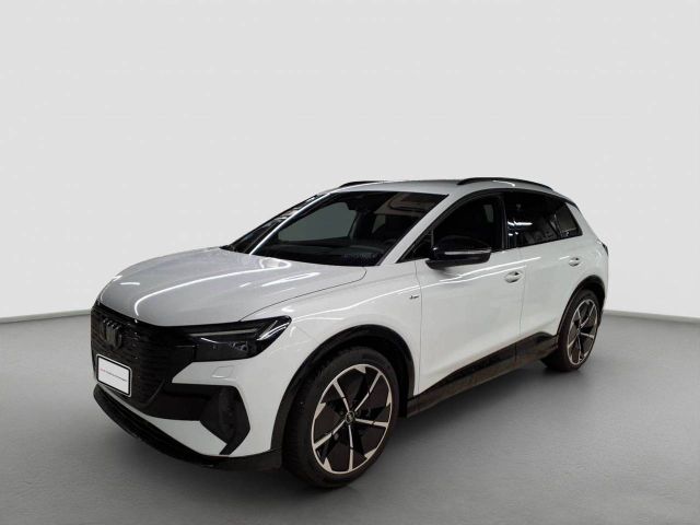 Q4 e-tron 45 S LINE MATRIX+NAVI+AHK+KAMERA+ARHUD