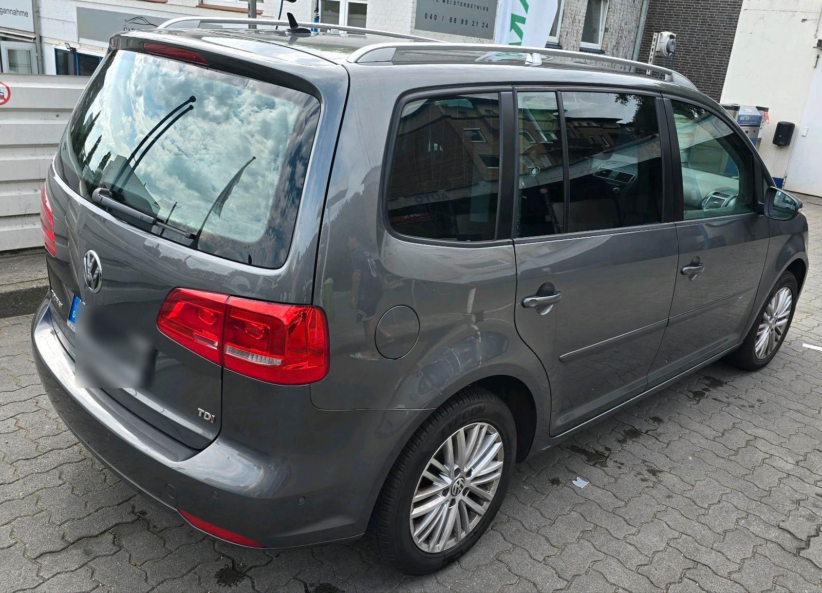 Volkswagen Touran 2015 — engine 105 HP (77kW)