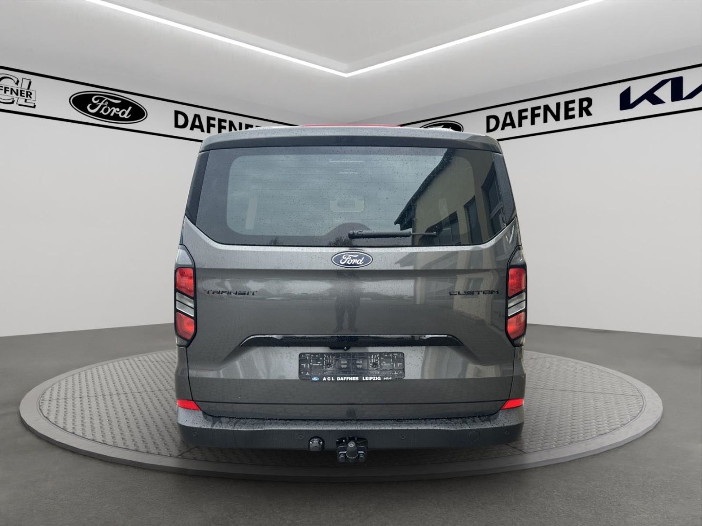 Fahrzeugabbildung Ford Transit Custom 320 L2 FWD StandHZG AHK Navi LED