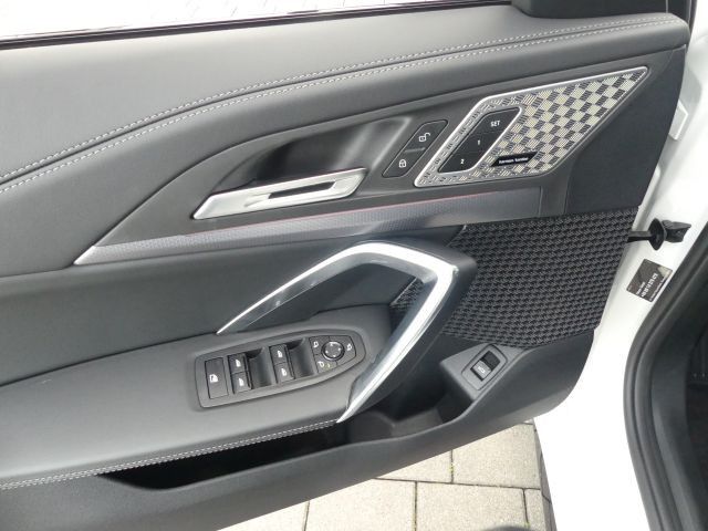 BMW X1 sDrive20iM Sport Pano°AHK°elSitz HarmKardon foto 10