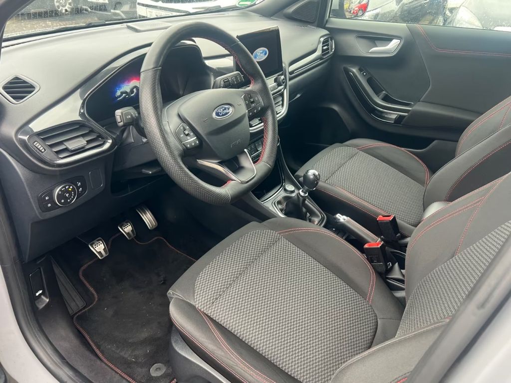 FORD Puma 1.0 EcoBoost Mild Hybrid NAVI,SHG,LH,FSH FORD Puma 1.0 EcoBoost Mild Hybrid NAVI,SHG,LH,FSH