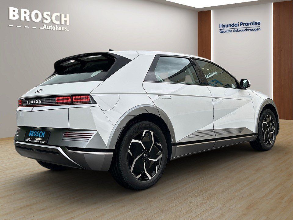 Fahrzeugabbildung Hyundai IONIQ 5 58kWh DYNAMIQ 1.HD GARANTIE LED+NAV+PDC+