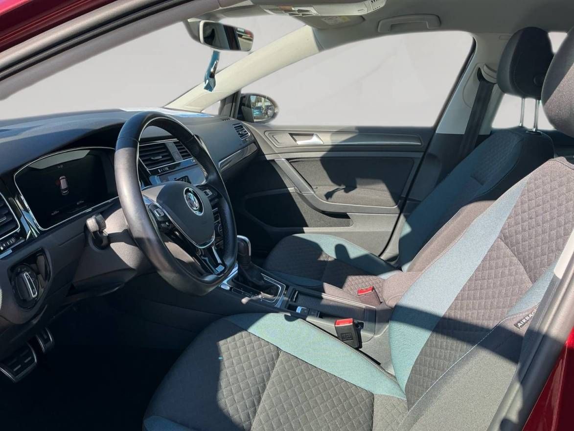 Fahrzeugabbildung Volkswagen Golf 1.5 TSI ACT OPF DSG IQ Drive