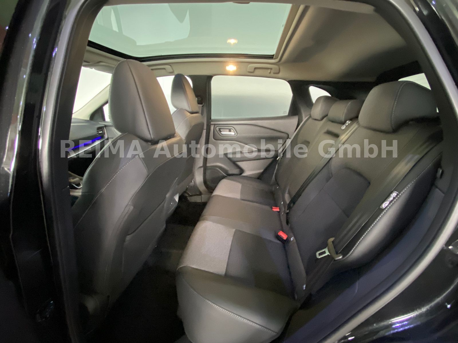 Fahrzeugabbildung Nissan Qashqai 1.3 DIG-T MHEV , Pano, LED, ACC