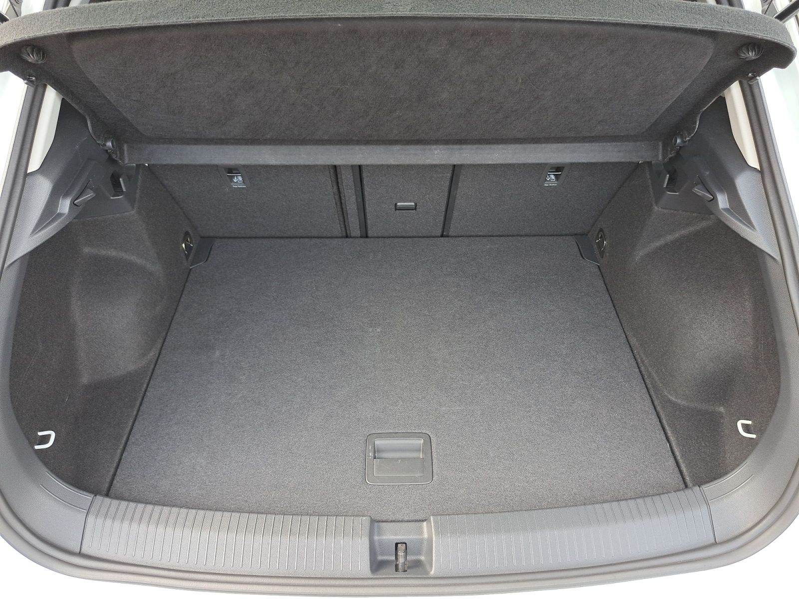 Volkswagen T-Roc - Bild 12