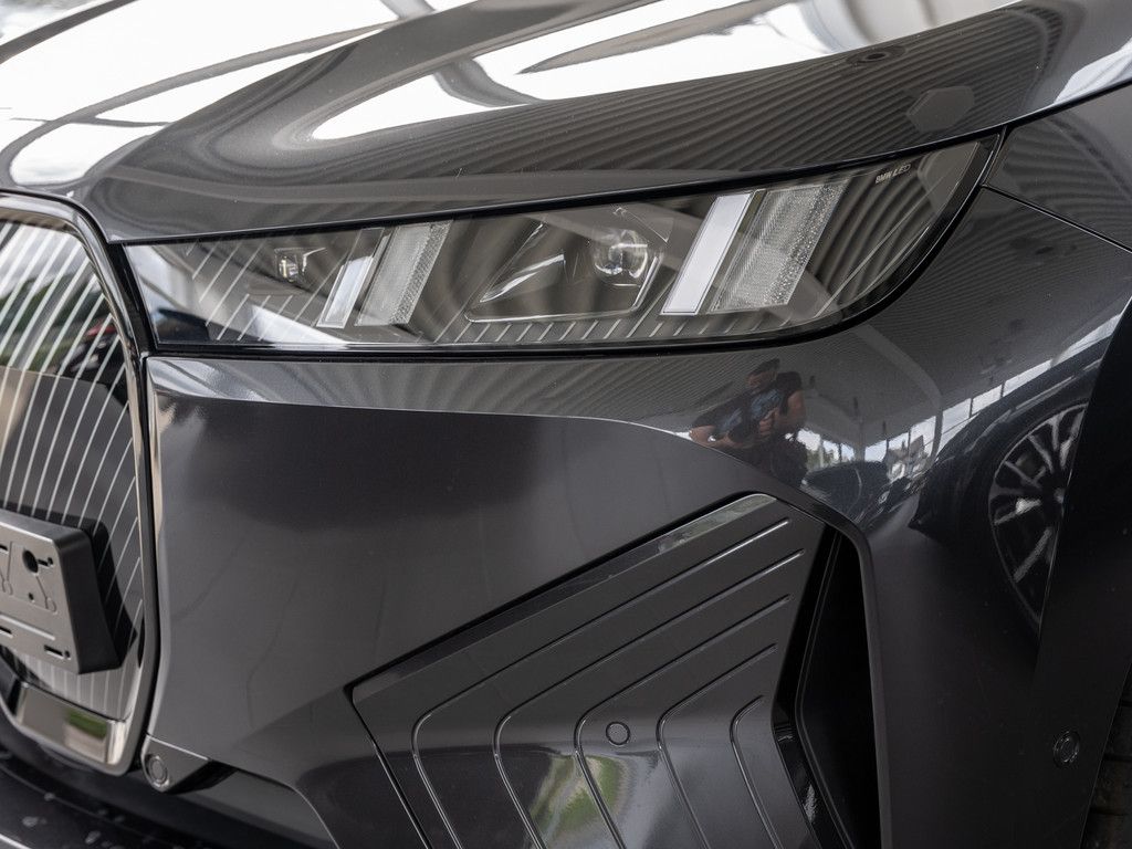 BMW iX - Bild 24