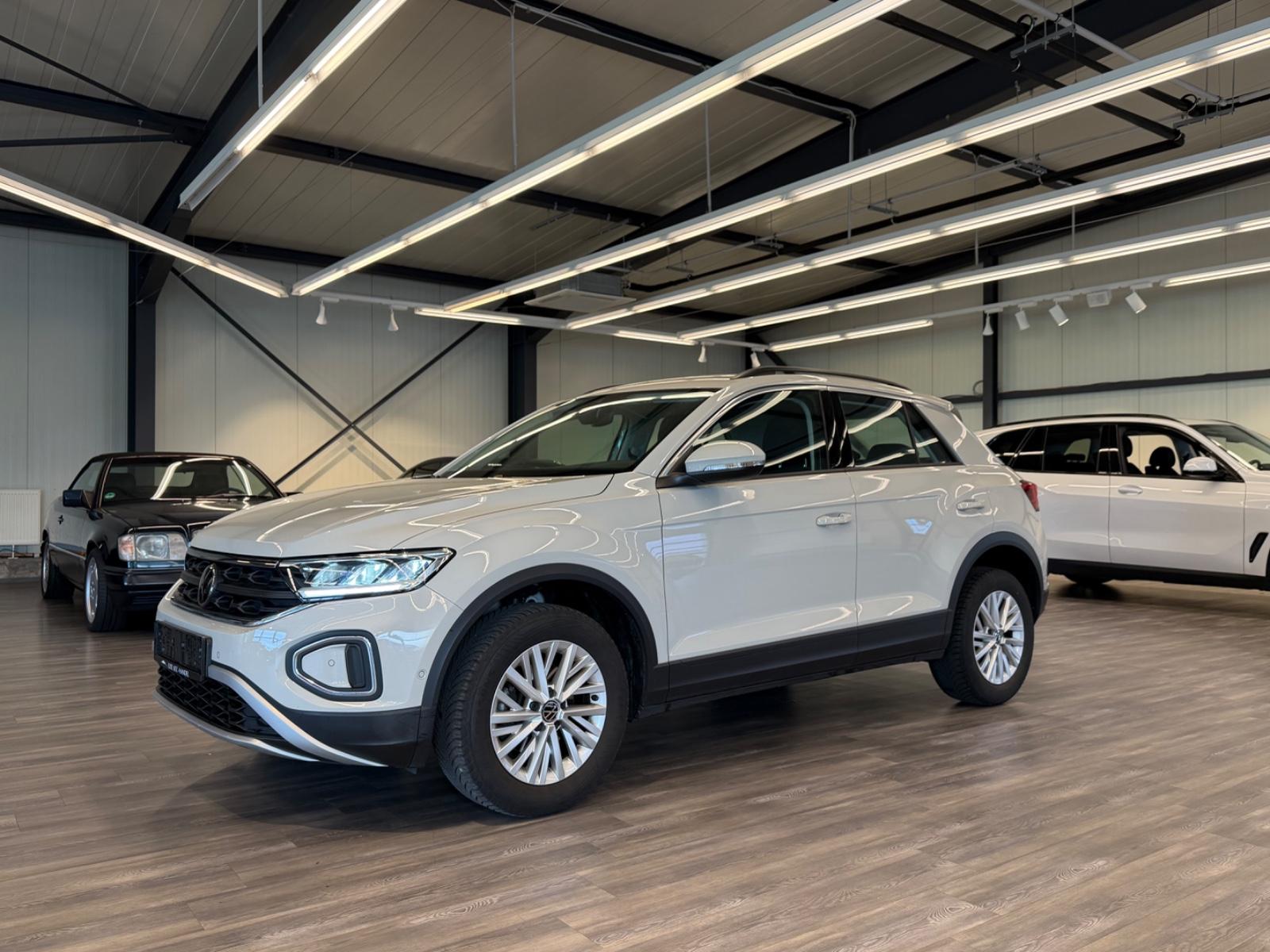 Volkswagen T-Roc Life AHK Virtual LED