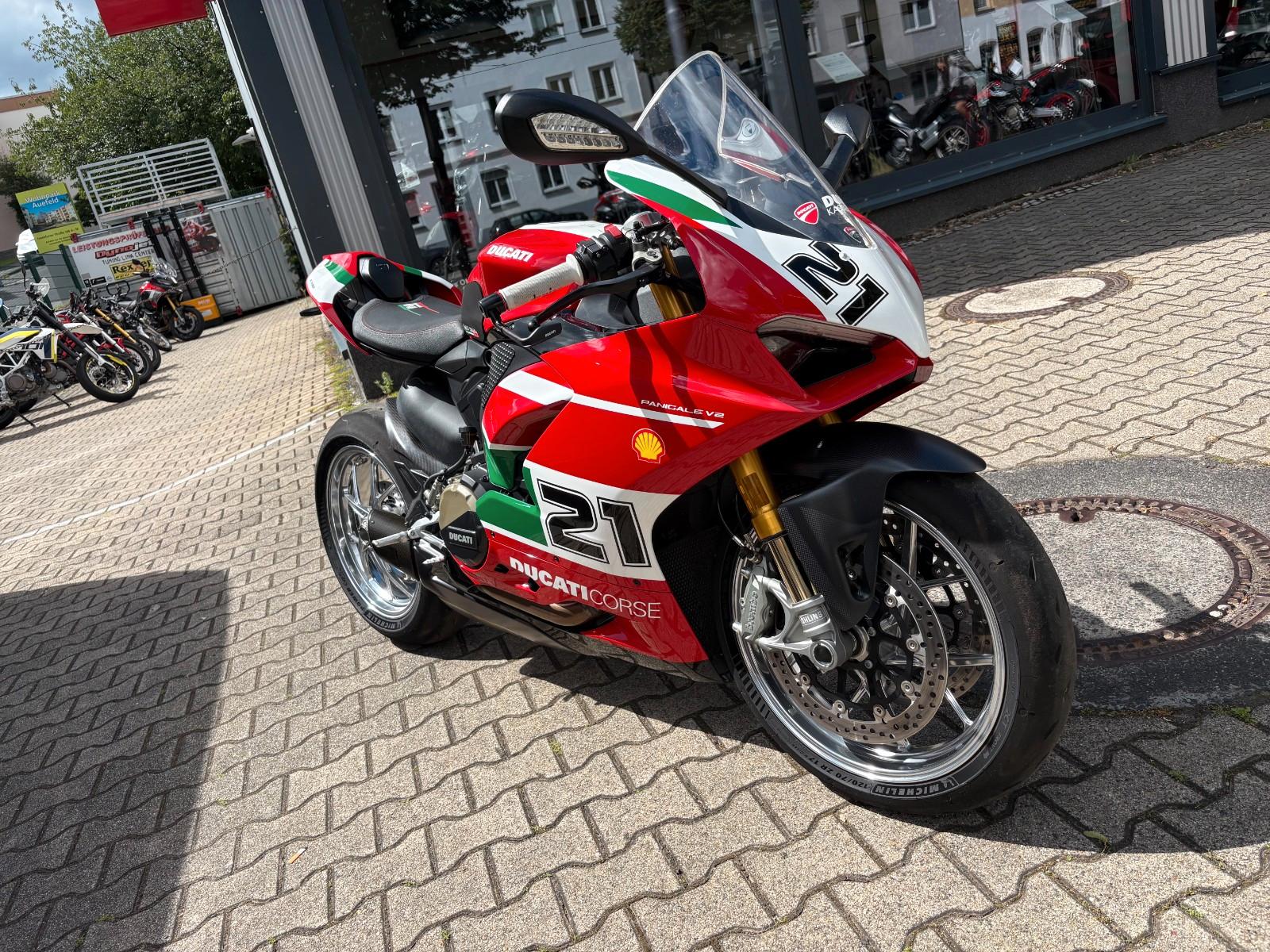 Ducati Panigale V2 Bayliss Edition / Service Neu !