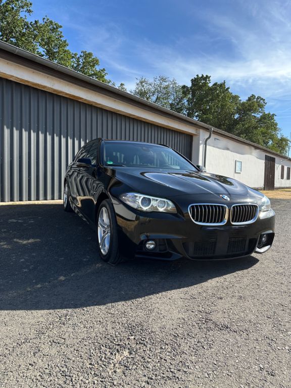 Image of BMW 530