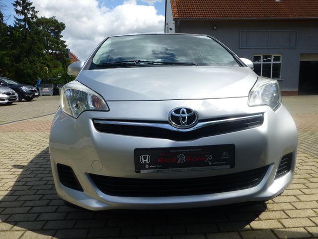 Toyota Verso-S Life