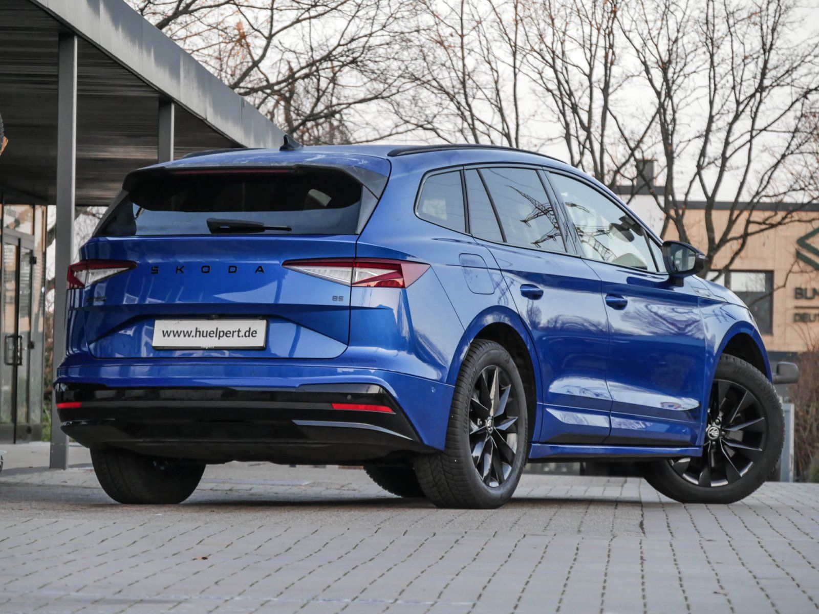 Skoda Enyaq 85 SPORTLINE AHK MATRIXLED KEYLESS eSITZE imagem 3