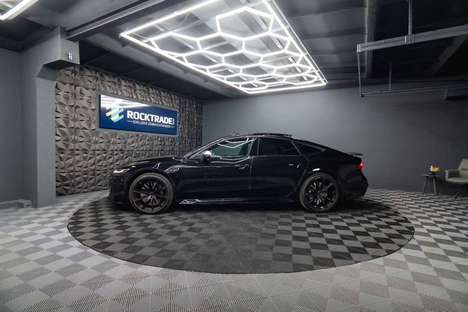 Fahrzeugabbildung Audi RS7 4.0 TFSI quattro | SKY Lounge | Pano | LASER