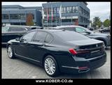 BMW 750iA xDrive LEDER+NAVI+GSD+HARMAN/KARDON+TV+LMR - BMW 7er Reihe mit Benzin-Antrieb