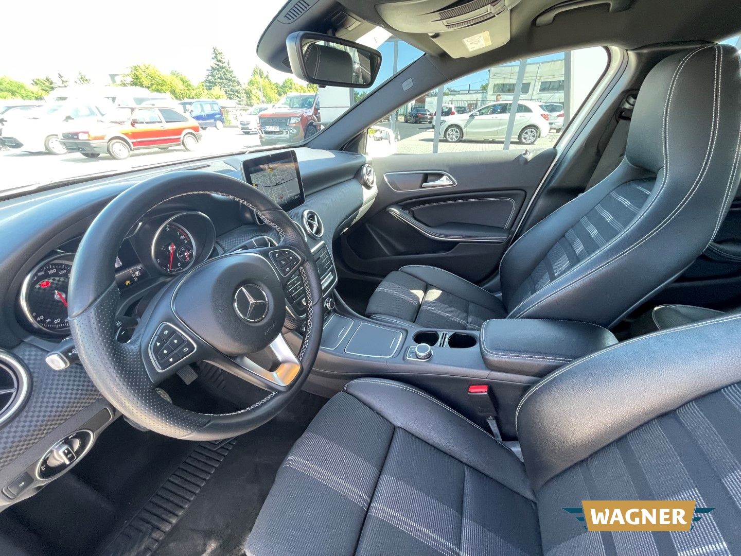Fahrzeugabbildung Mercedes-Benz A 200 BlueEfficiency Sitzheizung 2-Hand