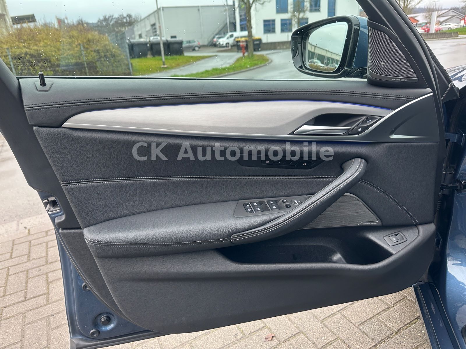 Fahrzeugabbildung BMW 530d Lim./Navi/Head-Up/Laser/Leder/Kamera