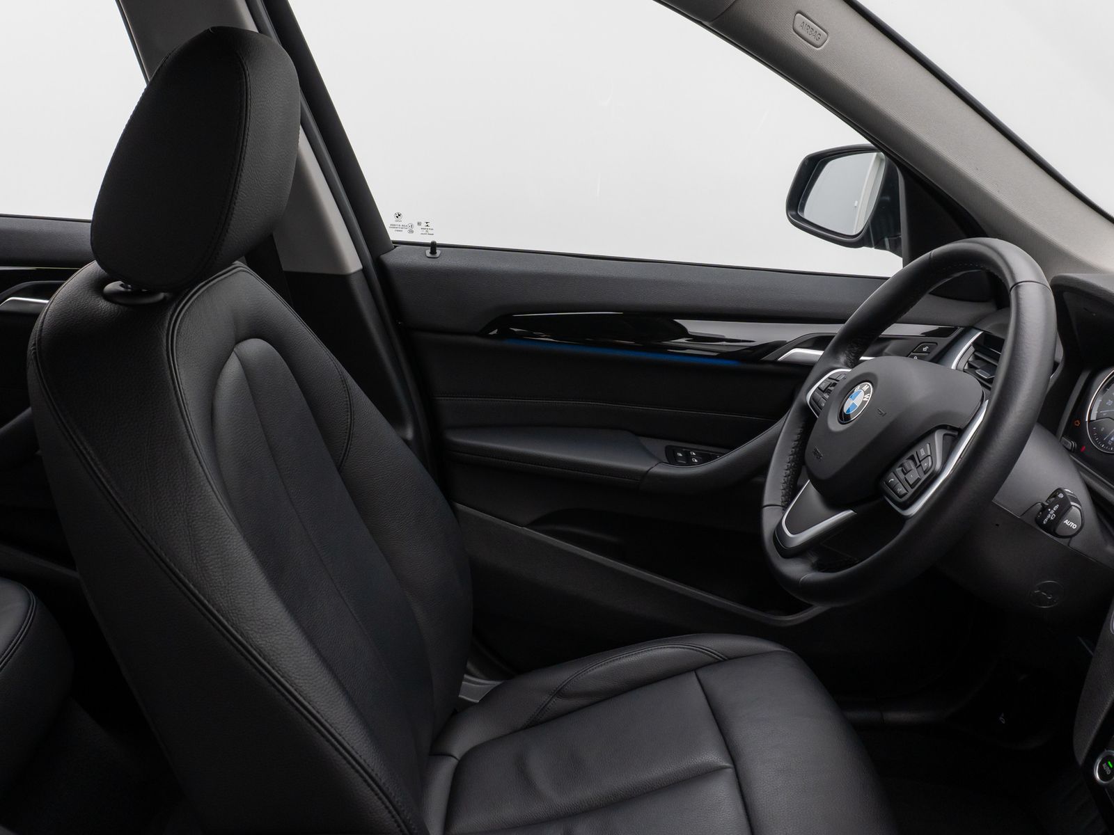 Fahrzeugabbildung BMW X1 xD25e PDC DAB Navi Lordos Geschwindigkeitsreg