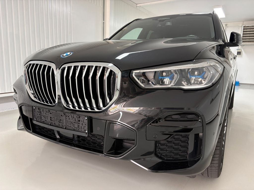 Image of BMW X5