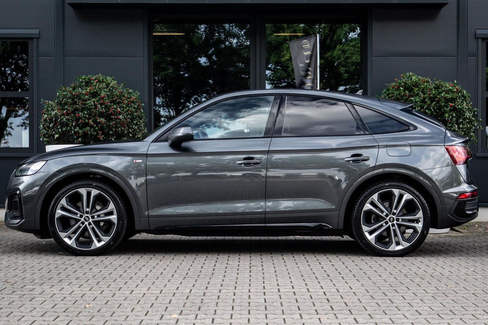 Audi Q5 Sportback 55TFSIe S-Line,Luchtvering,Head-Up, imagem 3