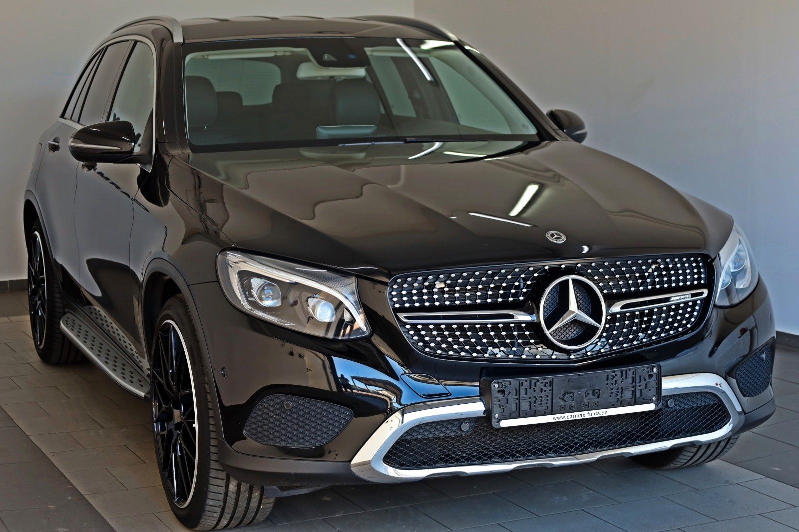 Fahrzeugabbildung Mercedes-Benz GLC 300 4M Exclusive AMG Int. TLeder,Navi,LED,SH