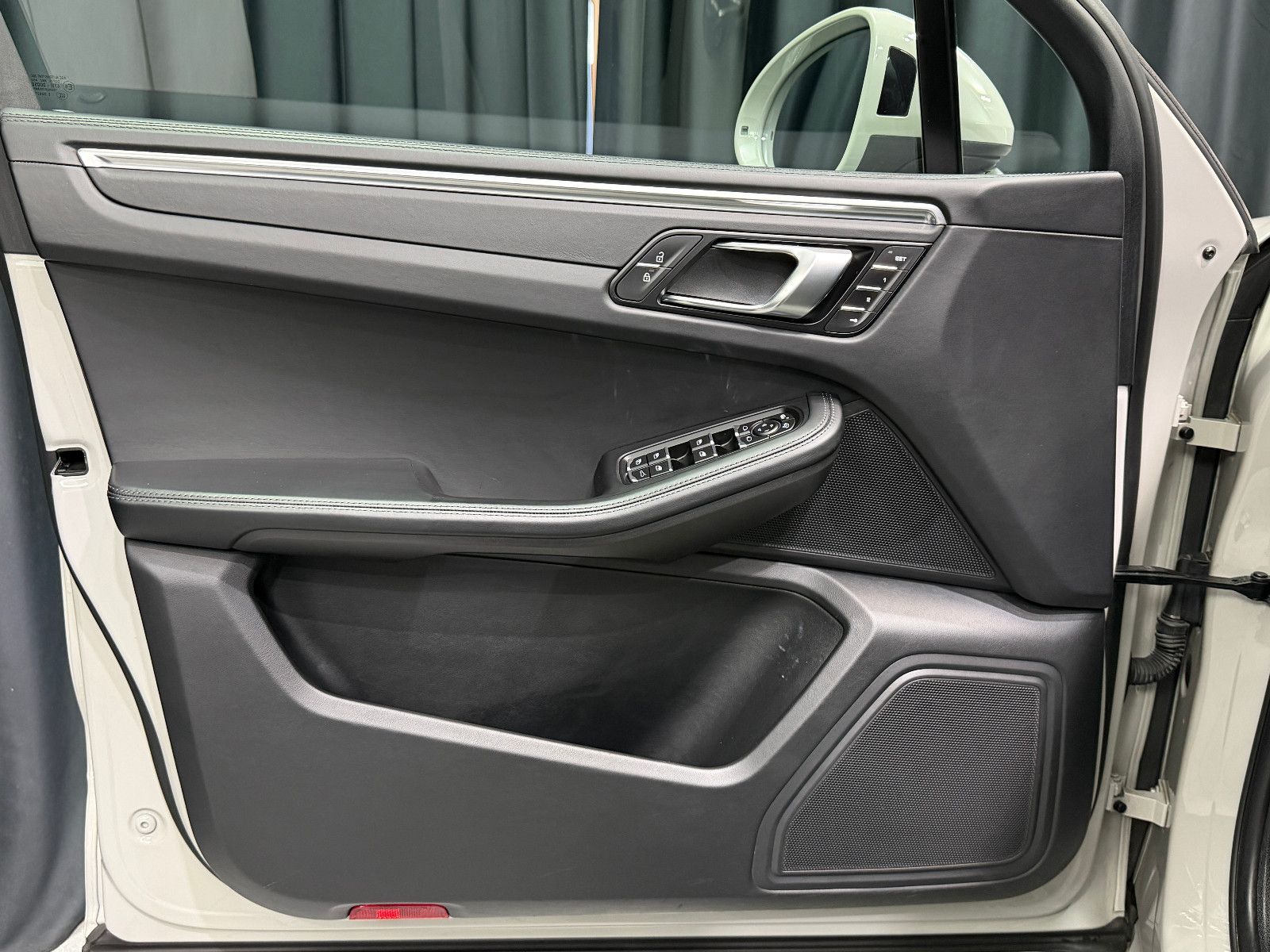 Fahrzeugabbildung Porsche Porsche Macan S |360°|AHK|Dt.-FAHRZEUG