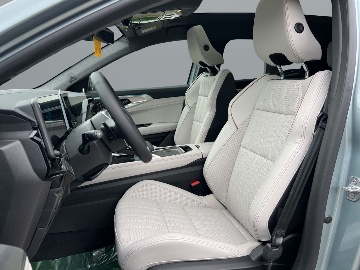Fahrzeugabbildung Renault Espace VI Techno E-Tech Hybrid 1.2 Full 200 EU6e