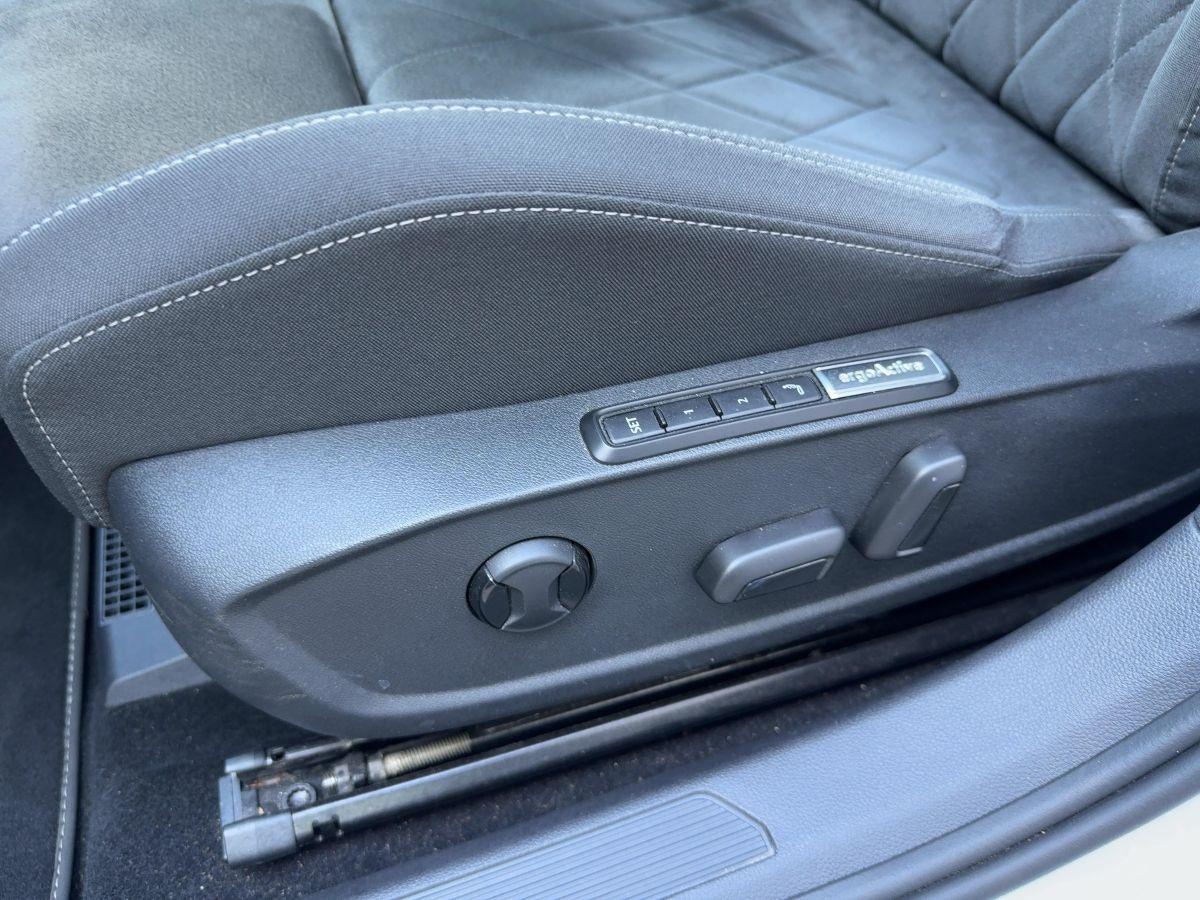 Volkswagen Golf Variant VIII 1.5 eTSI DSG Style Navi LED SH, миниатюра 14