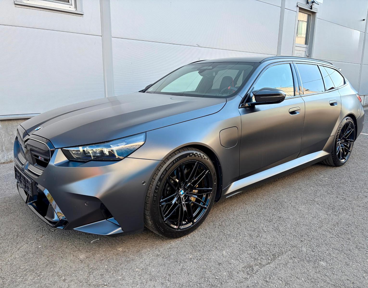 BMW M5 Touring Ultimate package/hook/Ceramics
