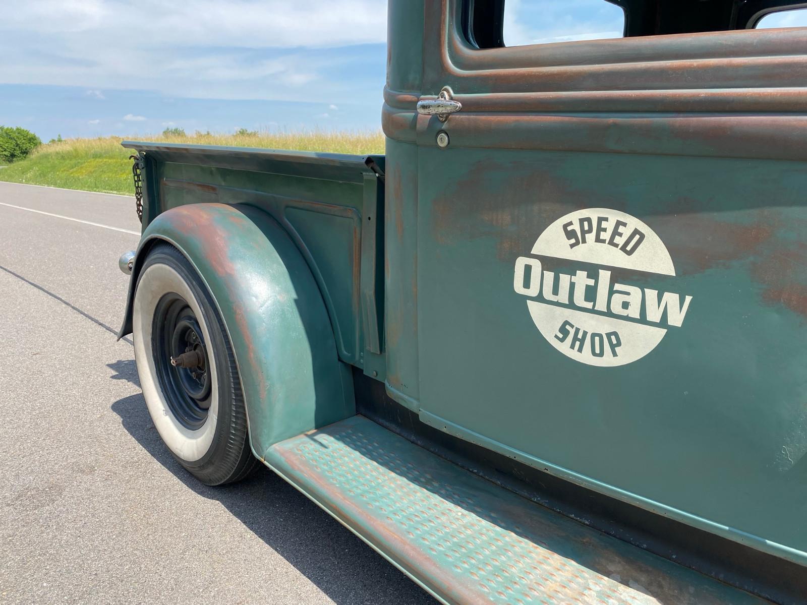 Ford Pickup 1932 V8 "Ford Outlaw Speed Shop" Hot Rod